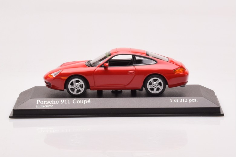 Porsche 911 996 Coupe Red Minichamps 1/43