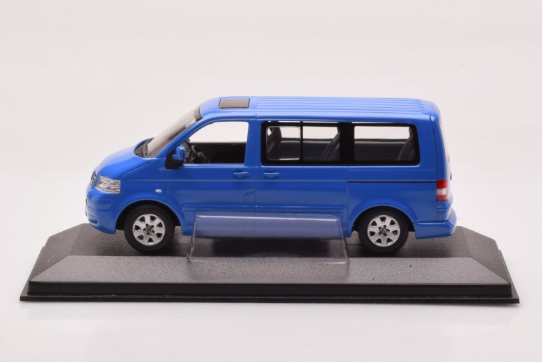 VW Volkswagen Multivan Minibus Blue Minichamps 1/43