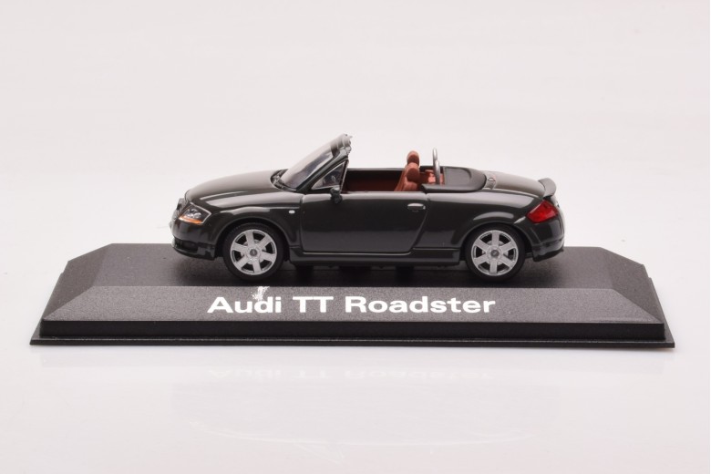 Audi TT Roadster Grey Minichamps 1/43