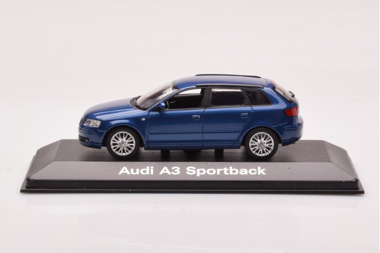 Audi A3 8PA Sportback Mauritius Blue Minichamps 1/43