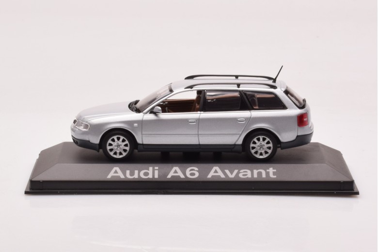 Audi A6 C5 Avant Silver Minichamps 1/43