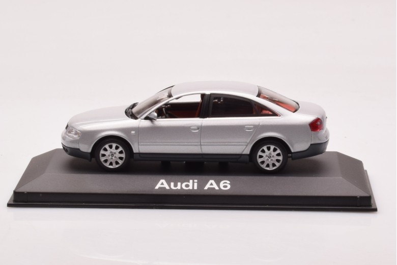 Audi A6 C5 Sedan Silver Metallic Minichamps 1/43