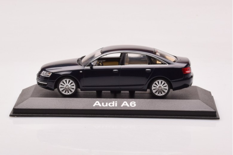 Audi A6 C6 Sedan Black Minichamps 1/43
