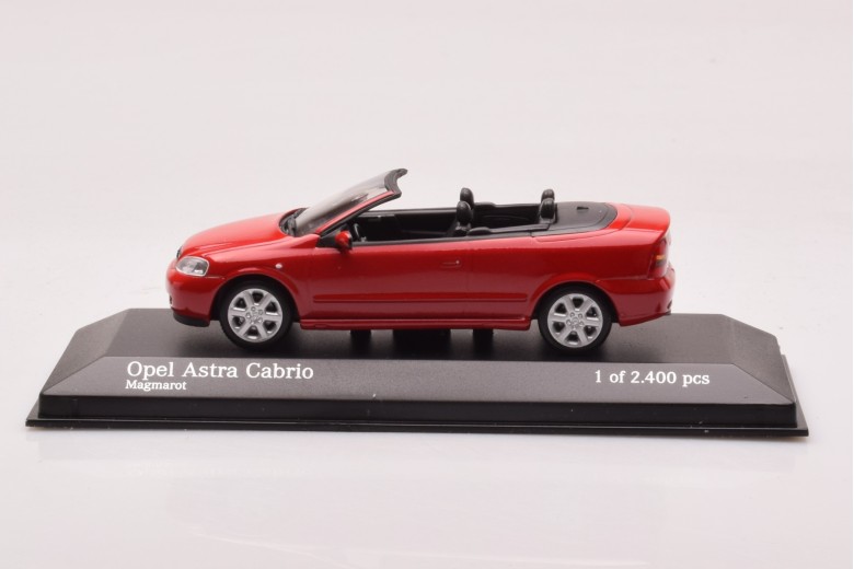 Opel Astra Cabriolet Red Minichamps 1/43