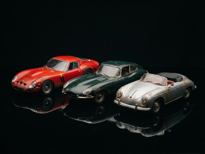 Modele z rynku wtórnego — wycofane z produkcji Ferrari, Jaguar i Porsche w skali 1:18