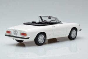 Alfa Romeo 2000 Spider Biały Norev 1:18 187882 Metal — zdjęcie 2 z 7