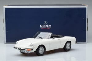 Alfa Romeo 2000 Spider Biały Norev 1:18 187882 Metal — zdjęcie 7 z 7
