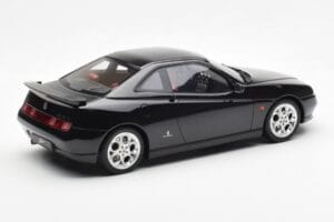 Alfa Romeo GTV V6 916 Czarny Otto 1:18 OT1057 Żywica — zdjęcie 2 z 6