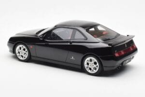 Alfa Romeo GTV V6 916 Czarny Otto 1:18 OT1057 Żywica — zdjęcie 5 z 6