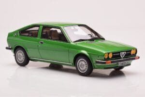 Alfa Romeo Alfasud Sprint Zielony Otto 1:18 OT1043 Żywica — zdjęcie 4 z 6