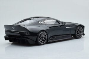 Aston Martin Victor Czarny GT Spirit 1:18 GT428 Żywica — zdjęcie 2 z 6