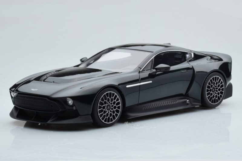 Aston Martin Victor Czarny GT Spirit 1:18 GT428 Żywica