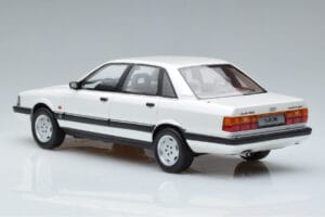 Audi 200 Quattro C3 Biały Otto 1:18 OT408 Żywica — zdjęcie 5 z 6