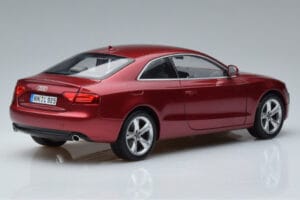 Audi A5 B8 Granatowa Czerwień Norev 1:18 188352 Metal — zdjęcie 3 z 7