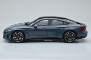 Audi E-Tron GT Szary GT Spirit 1:18 GT393 Żywica — zdjęcie 3 z 6