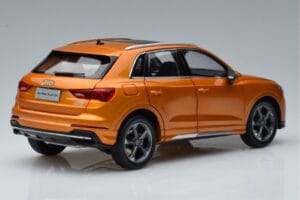 Audi Q3 F3 Pomarańczowy FAW 1:18 05730Q32019 Metal — zdjęcie 3 z 7