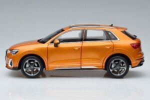 Audi Q3 F3 Pomarańczowy FAW 1:18 05730Q32019 Metal — zdjęcie 4 z 7