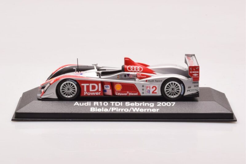 Audi R10 TDI LMP1 #2 F. Biela / E. Pirro / M. Werner 12 Hours of Sebring 2007 Minichamps 1:43 5020700233 Metal