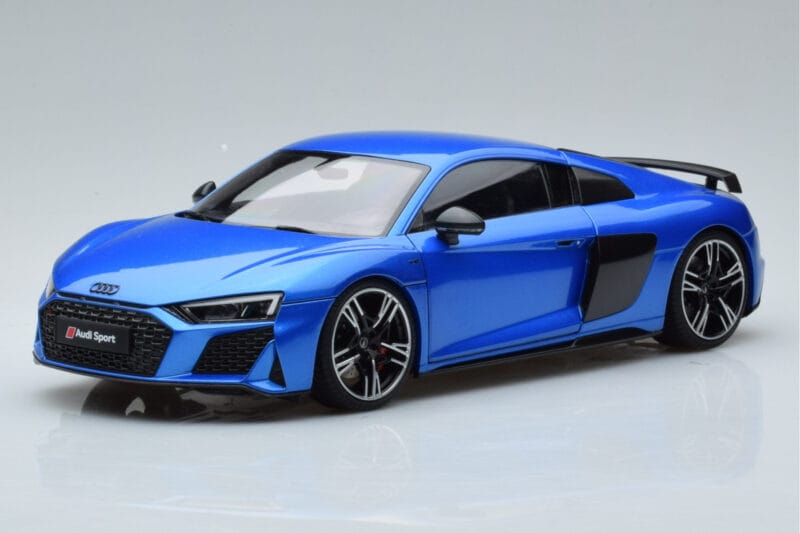 Audi R8 Performance Niebieski Kengfai 1:18 VAKF-0355 Metal