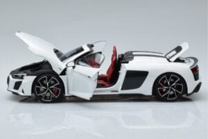 Audi R8 Spyder Performance Biały Kengfai 1:18 VAKF-0351 Metal — zdjęcie 5 z 11