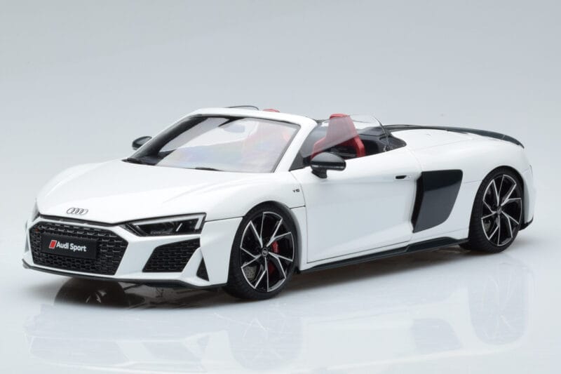 Audi R8 Spyder Performance Biały Kengfai 1:18 VAKF-0351 Metal