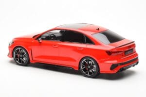 Audi RS3 8Y Sedan Czerwony MCG 1:18 MCG18451 Metal — zdjęcie 5 z 6