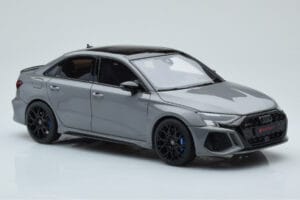 Audi RS3 8Y Sedan Performance Edition Szary GT Spirit 1:18 GT885 Żywica — zdjęcie 4 z 6