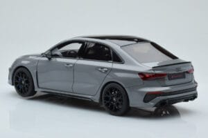 Audi RS3 8Y Sedan Performance Edition Szary GT Spirit 1:18 GT885 Żywica — zdjęcie 5 z 6