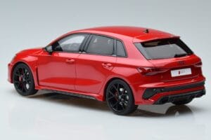 Audi RS3 8Y Sportback Czerwony GT Spirit 1:18 GT378 Żywica — zdjęcie 5 z 6