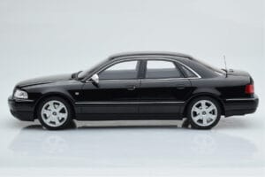 Audi S8 D2 Czarny Otto 1:18 OT082 Żywica — zdjęcie 3 z 6