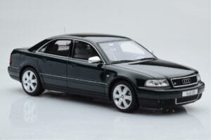 Audi S8 D2 Zielony Otto 1:18 OT916 Żywica — zdjęcie 4 z 6