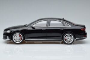 Audi S8 D5 Mythos Czarny Asia Edition GT Spirit 1:18 CLDC019 Żywica — zdjęcie 3 z 6