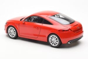 Audi TT 8J Czerwony Metaliczny Minichamps 1:18 100015021 Metal — zdjęcie 7 z 8