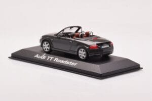Audi TT 8N Roadster Szary Minichamps 1:43 430017235 Metal — zdjęcie 3 z 4