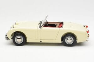 Austin-Healey Sprite Mk I Open Old English Biały Kyosho 1:18 08953EW Metal — zdjęcie 4 z 8