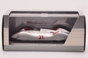 Auto Union Stromlinie #31 AVUS 1937 Silver Minichamps 1:43 5030900503 Metal — zdjęcie 4 z 4