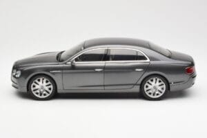 Bentley Flying Spur W12 Granite Szary Kyosho 1:18 08891GN Metal — zdjęcie 4 z 8