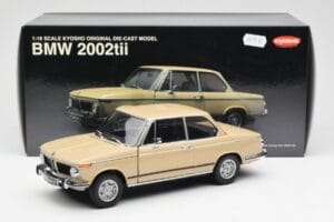 BMW 2002 Ti E10 Sahara Beżowy Kyosho 1:18 08541BG Metal — zdjęcie 8 z 8