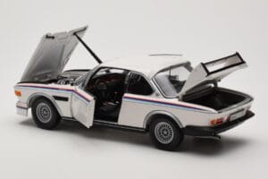 BMW 3.0 CSL E9 Biały Heritage Edition Minichamps 1:18 80432411550 Metal — zdjęcie 5 z 8