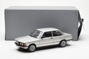 BMW 323i E21 Aspen Srebrny AUTOart 1:18 80430433552 Metal — zdjęcie 8 z 8