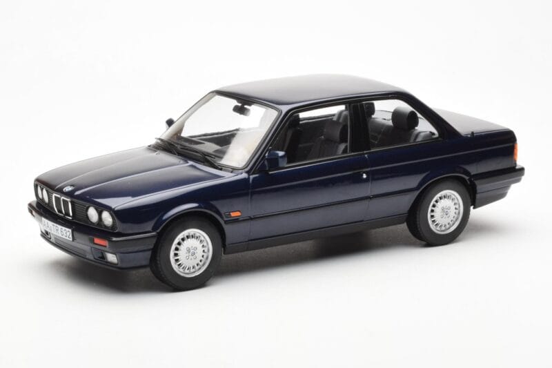 BMW 325i E30 Niebieski Metaliczny Norev 1:18 183201 Metal