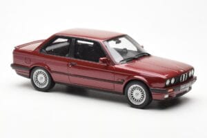BMW 325i E30 Bordeaux Metallic Otto 1:18 OT102 Żywica — zdjęcie 4 z 6
