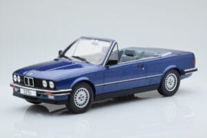 BMW 325i E30 Kabriolet Niebieski MCG 1:18 BMW 325i E30 Kabriolet Niebieski MCG 1:18 MCG18381 Metal
