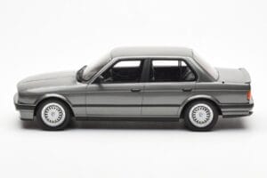 BMW 325i E30 Sedan Dolphin Szary Otto 1:18 OT819 Żywica — zdjęcie 3 z 6
