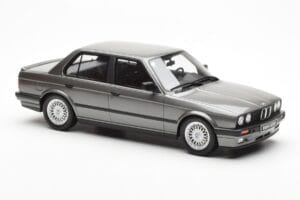 BMW 325i E30 Sedan Dolphin Szary Otto 1:18 OT819 Żywica — zdjęcie 4 z 6
