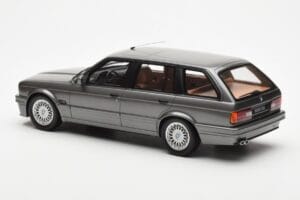 BMW 325i E30 Touring Szary Otto 1:18 OT929 Żywica — zdjęcie 5 z 6