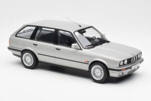 BMW 325i E30 Touring Srebrny Norev 1:18 183216 Metal — zdjęcie 4 z 6