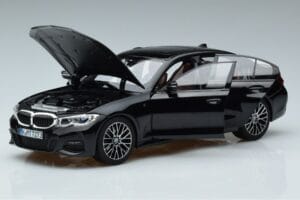 BMW 330i G20 Czarny Metalik Norev 1:18 183277 Metal — zdjęcie 2 z 7
