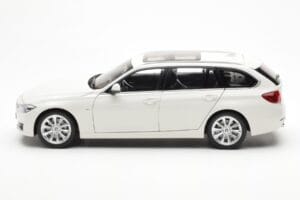 BMW 335i F31 Touring Alpine Biały Paragon 1:18 80432244242 Metal — zdjęcie 4 z 8