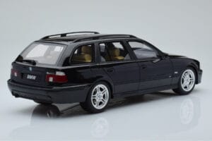 BMW 540 E39 Touring M Package Czarny Otto 1:18 OT1013 Żywica — zdjęcie 2 z 6